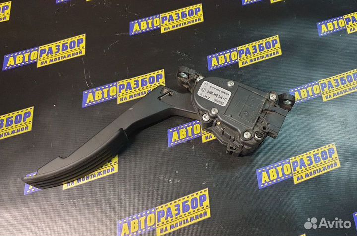 Педаль газа Renault Duster