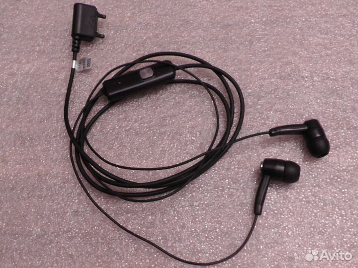 Наушники Sony Ericsson