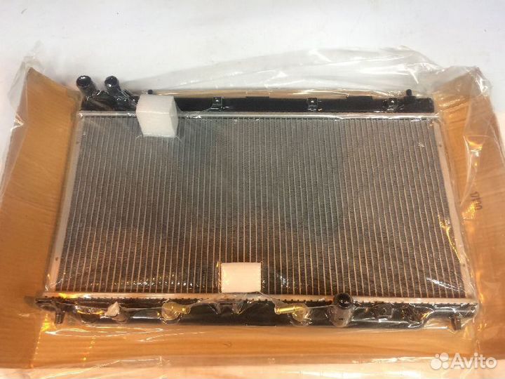 Радиатор охлаждения SAT HD00013-GB1 АКПП Honda Mob