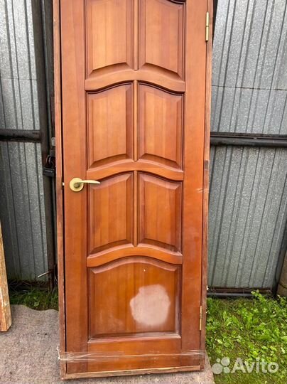 Двери из массива сосны с косяками