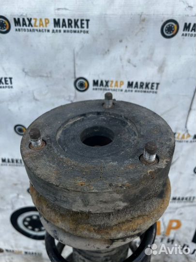 Амортизатор перед правый Suzuki Grand Vitara 2008