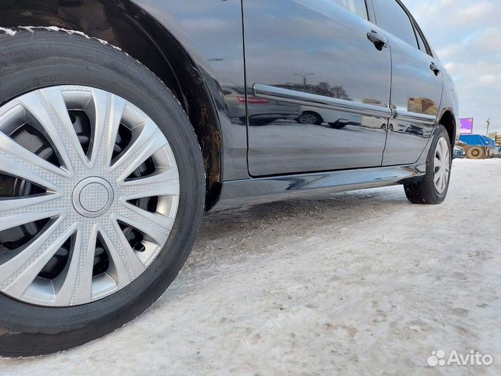 Накладки на пороги пластиковые на Toyota Corolla