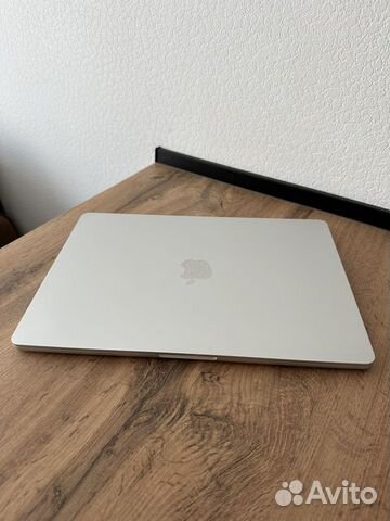 Apple macbook air 15"