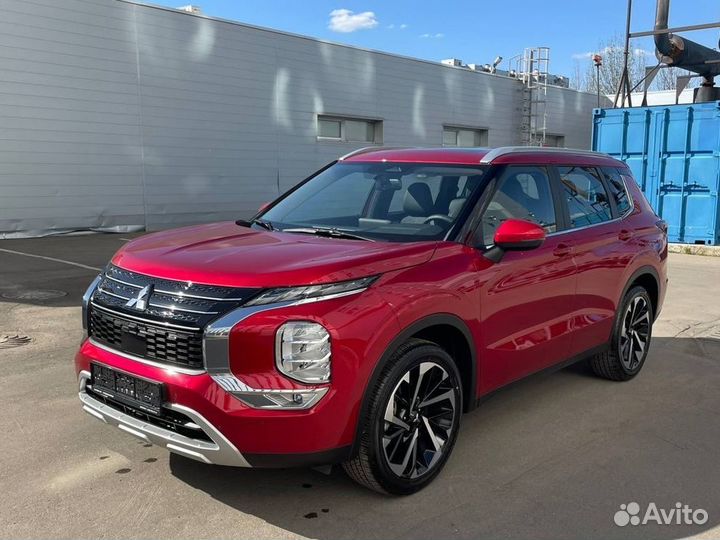 Mitsubishi Outlander 2.5 CVT, 2022