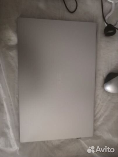 Ноутбук asus