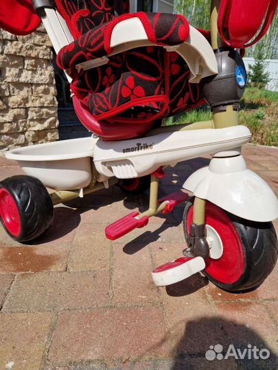 Трехколесная коляска smart trike