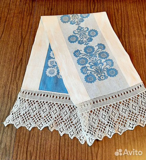 Винтажное полотенце с кружевом ручной работы