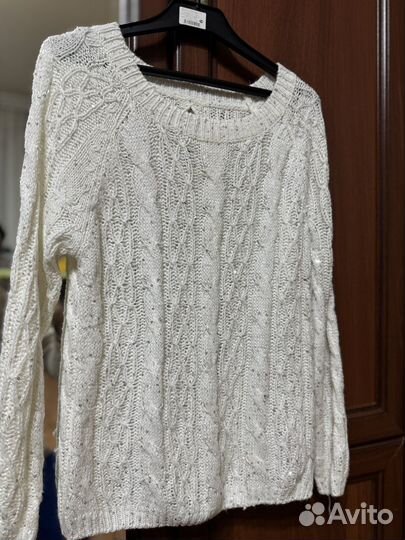 Свитер вязаный 42-46 размер
