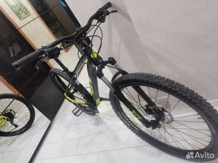 Велосипед gt avalanche sport 27,5