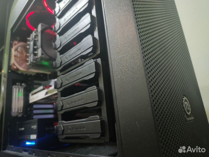 Intel E5-2699v4 3.7;RAM32гб;SSD1250гб;12гб3060 RTX