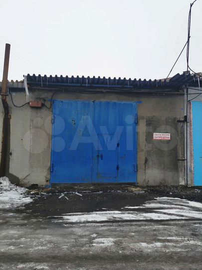 Гараж, > 30 м²