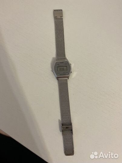 Часы Casio Vintage LA-690WEM-7E