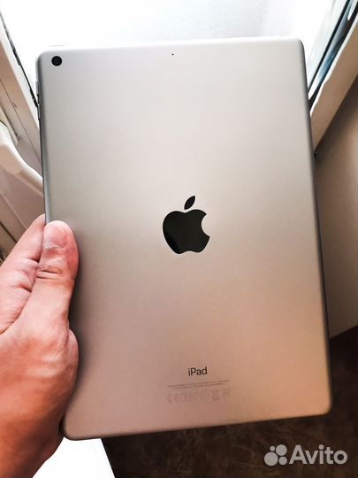 iPad 5-го поколения (2017)