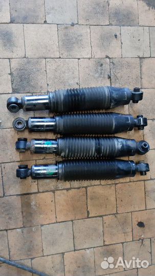 Задние амортизаторы Киа рио 3,Солярис
