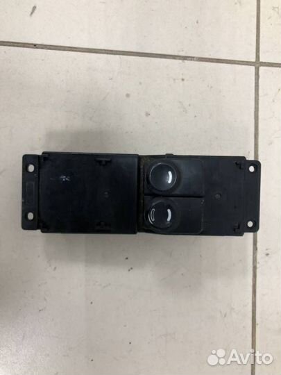 Блок управления стеклоподъемниками Hyundai Solaris 2010-2017