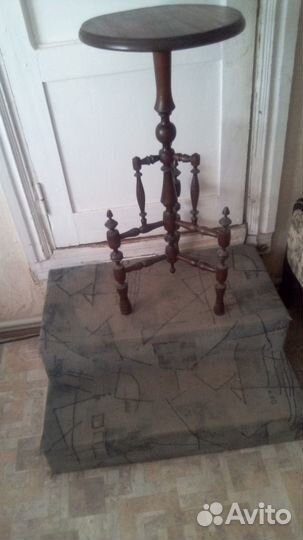 Ажурная подставка для вазы