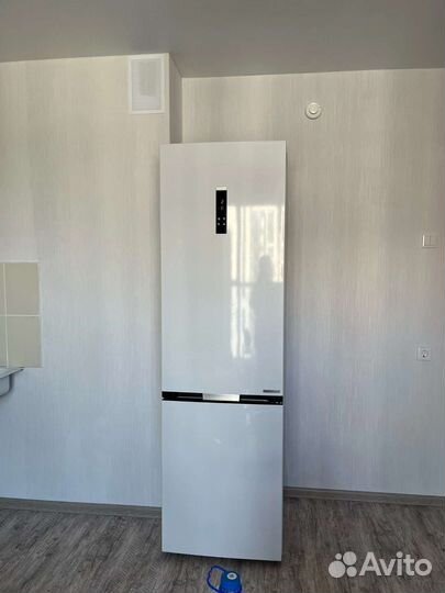 Холодильник Grundig gkpn66930FW