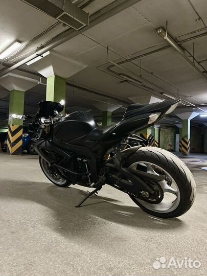 Suzuki GSX-R 750