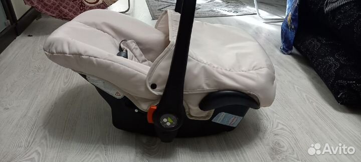 Продам автокресло