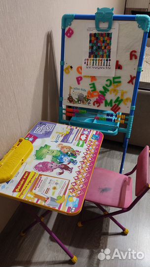 Детский стол и стул
