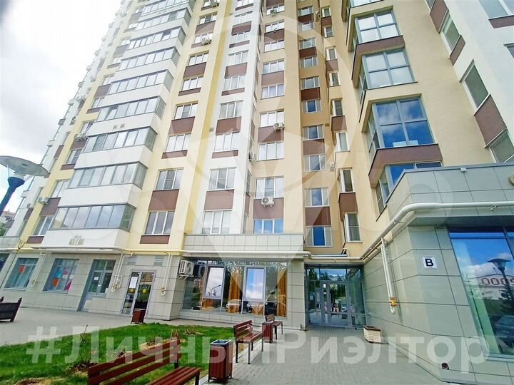 2-к. квартира, 70 м², 8/24 эт.