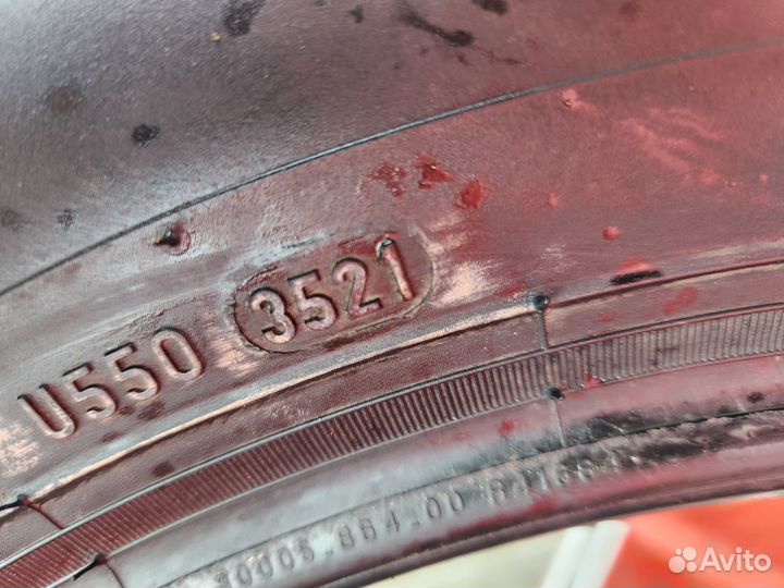 Pirelli Ice Zero FR 215/60 R16