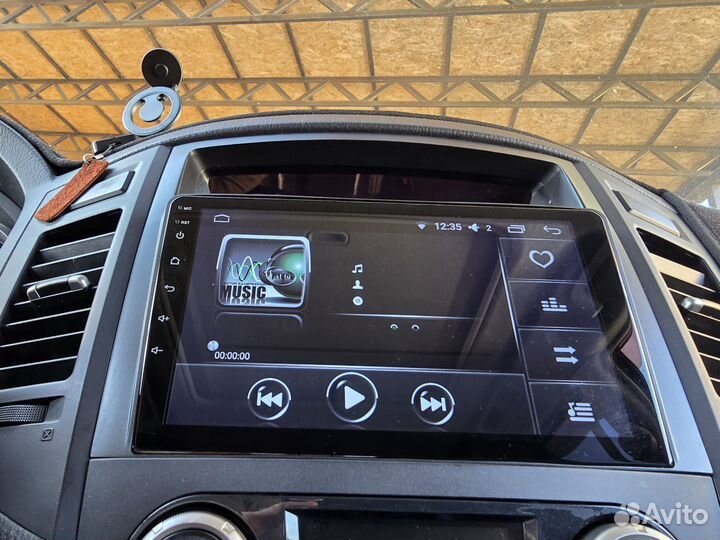 Магнитола Mitsubishi pajero 4 2006+