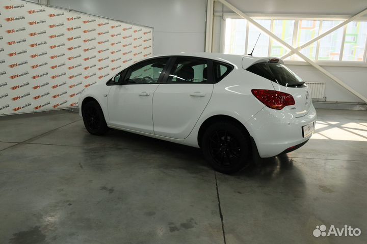 Opel Astra 1.6 AT, 2011, 135 815 км