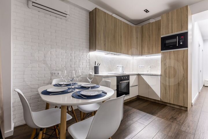 2-к. квартира, 65 м², 2/17 эт.