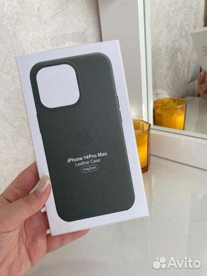Кожаный чехол iPhone 13/14 Pro/ProMax