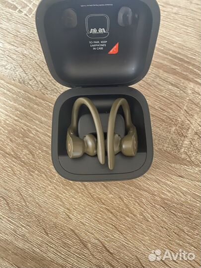 Наушники applePowerBeats