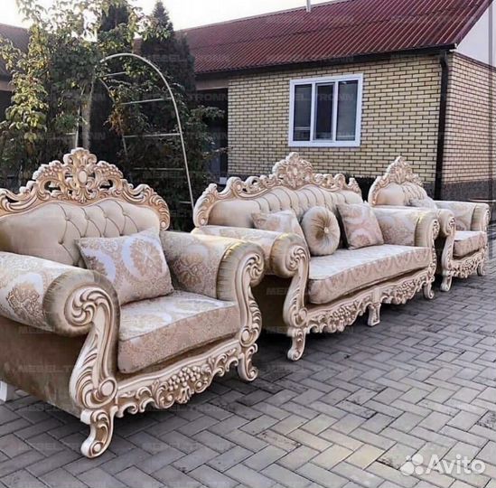 Диван в офис