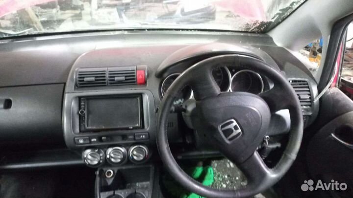 Honda Fit по запчастям