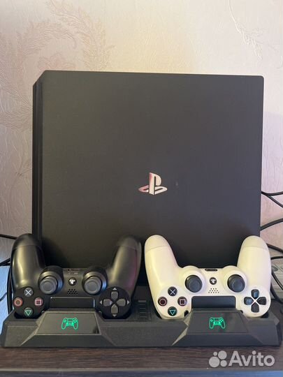 Sony PS4 pro 1tb