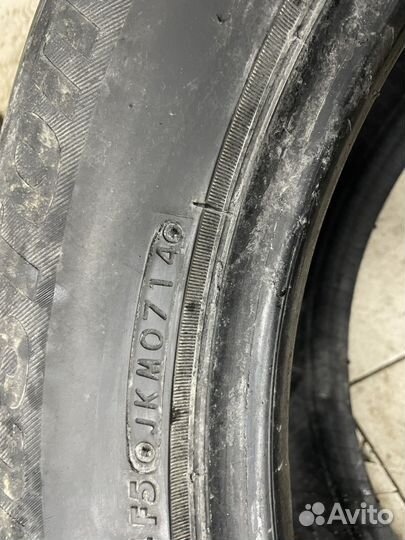 Bridgestone Blizzak Spike-01 225/65 R17