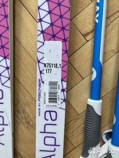 Беговые лыжи, палки, ботинки женские