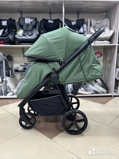 Коляска прогулочная Carrello Bravo SL новинка