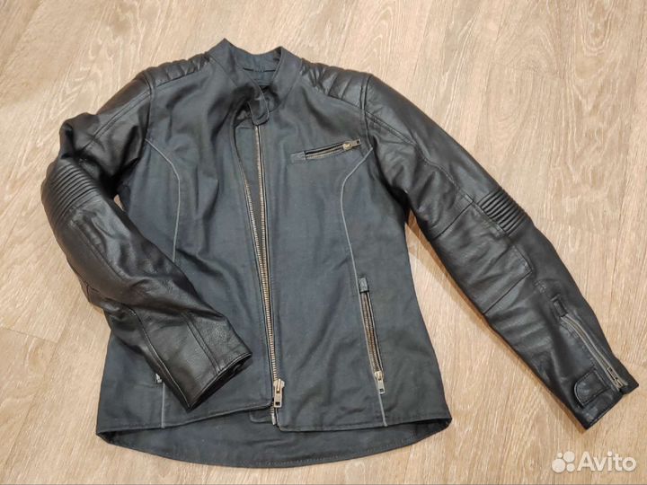Подам мото-куртку MCP женскую размер s