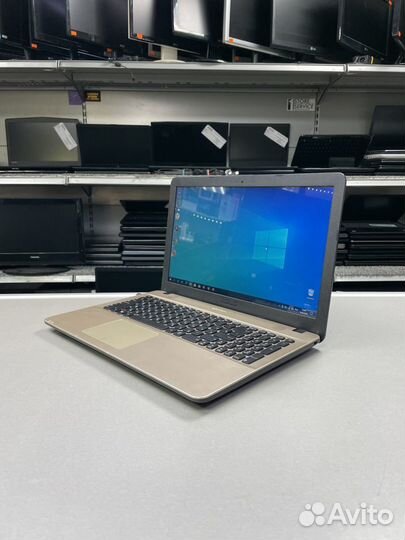 Ноутбук Asus D541N