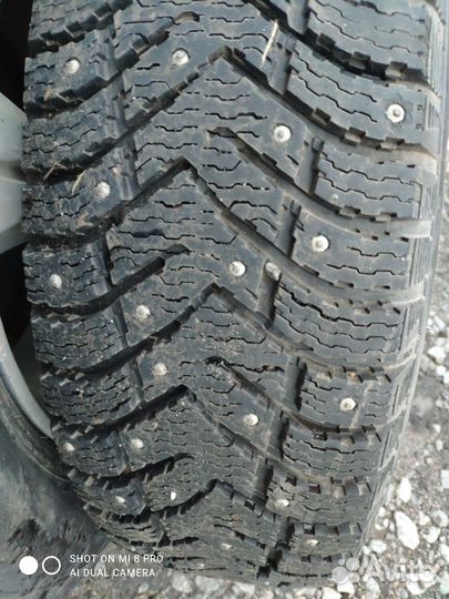 Шины 215 70 16 зимние бу