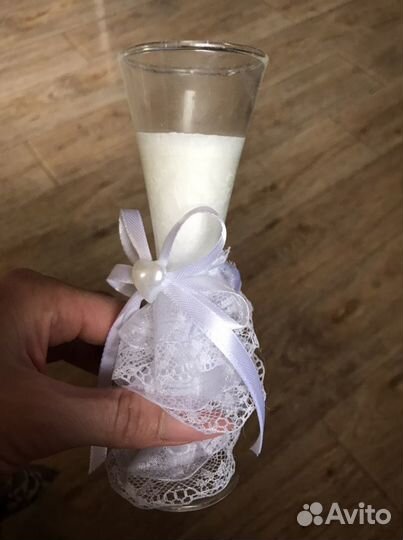 Свадебные свечи в подсвечнике