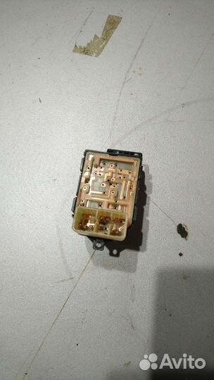 Блок управления зеркалами kia rio 3