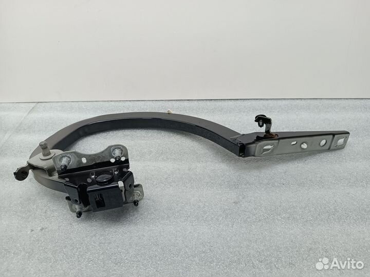 Петля багажника правая BMW 5 G30