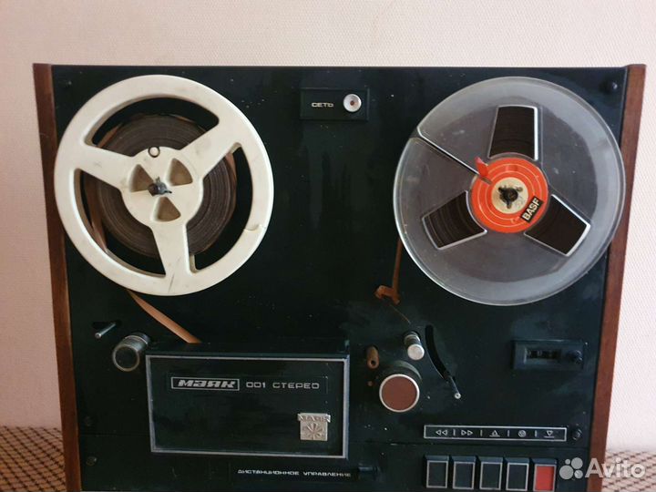 Катушечный магнитофон Маяк-001 Стерео