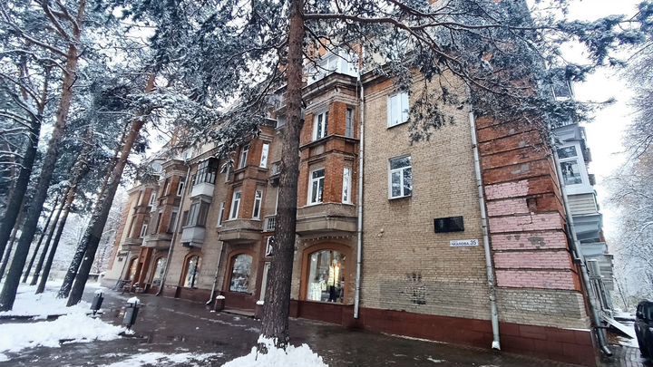 2-к. квартира, 59 м², 2/4 эт.