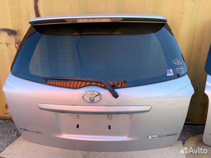 Спойлер на fielder