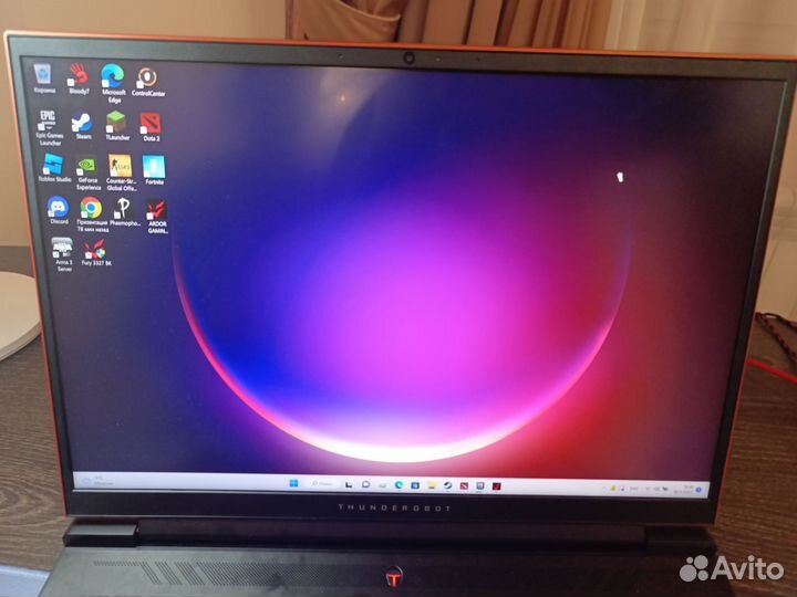 Ноутбук thunderbolt zero