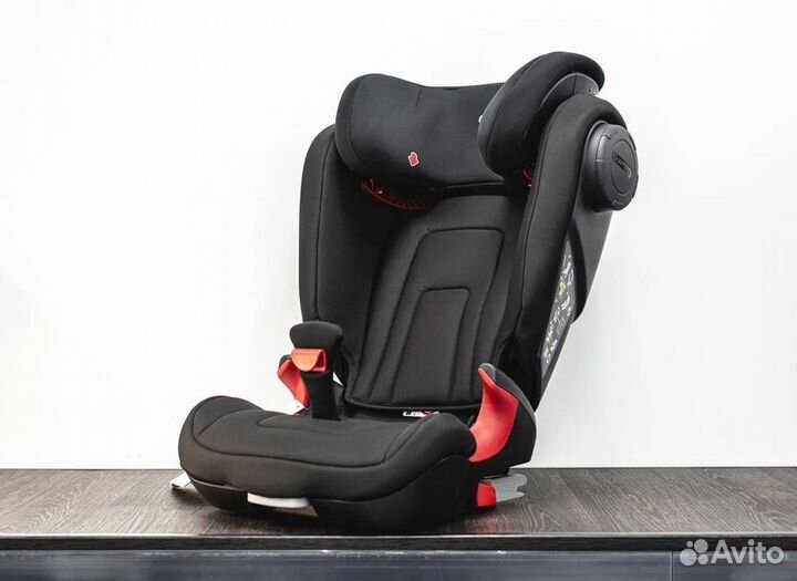 Автокресло Britax Roemer Kidfix 2 S, 15-36 кг Cosm