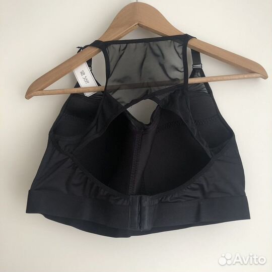 Топ спортивный новый