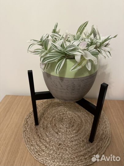 Подставка для комнатных растений